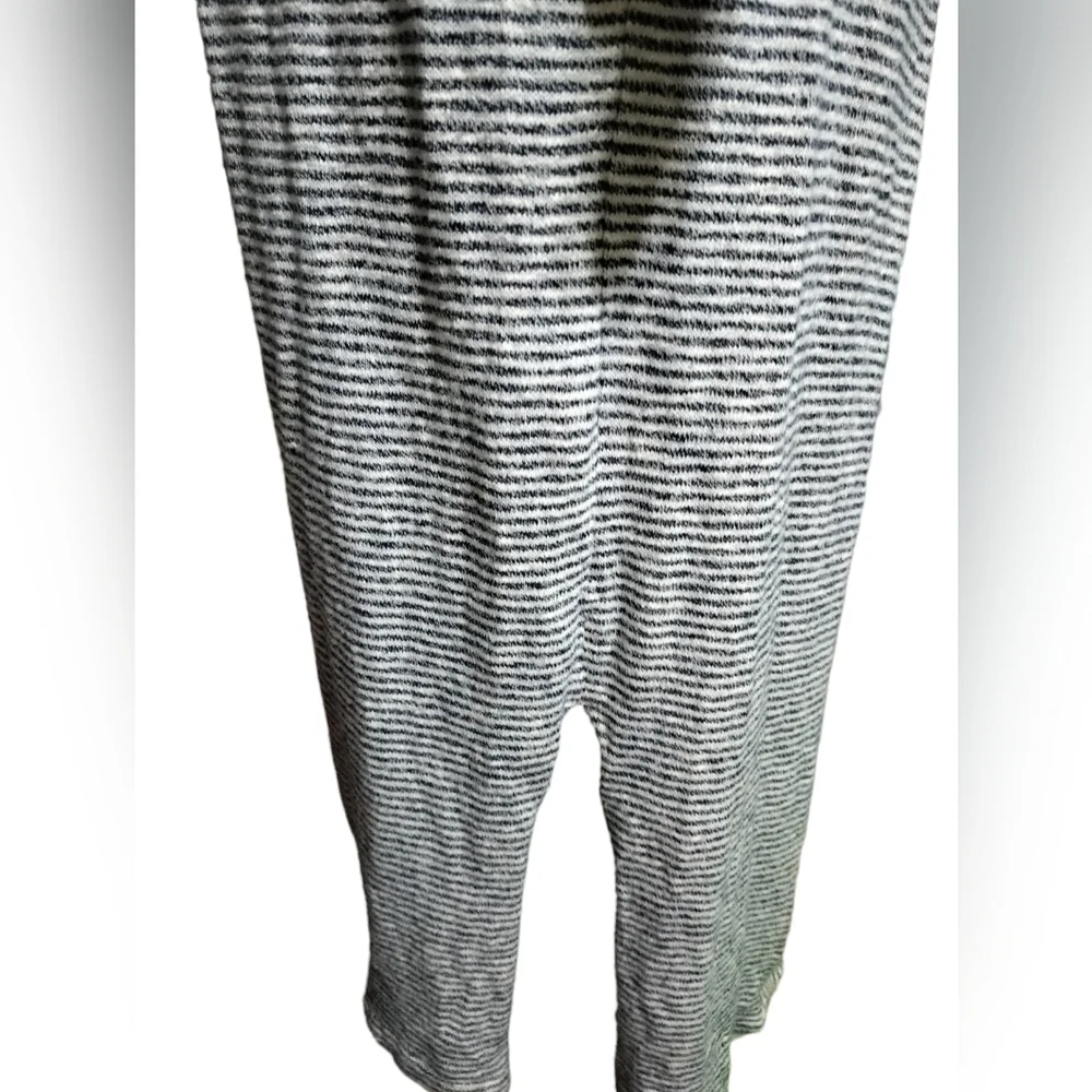 1826) LOFT Long Open Striped Gray Cream Cardigan Sweater Size Medium